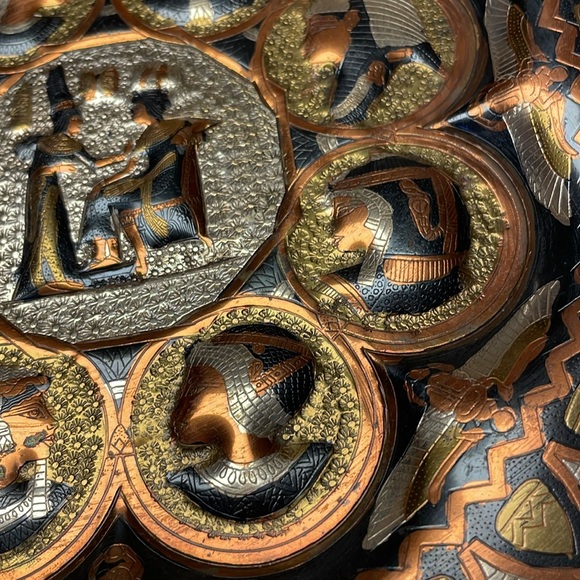 Egyptian decorative metal colorful plate. - Picture 5 of 8